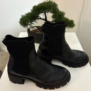 Steve Madden😎🥰 Black Ankle Booties